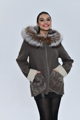 HOODED COAT WITH FUR